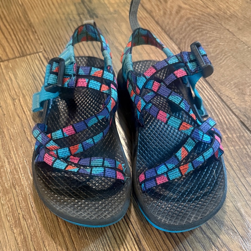 Girls Chacos